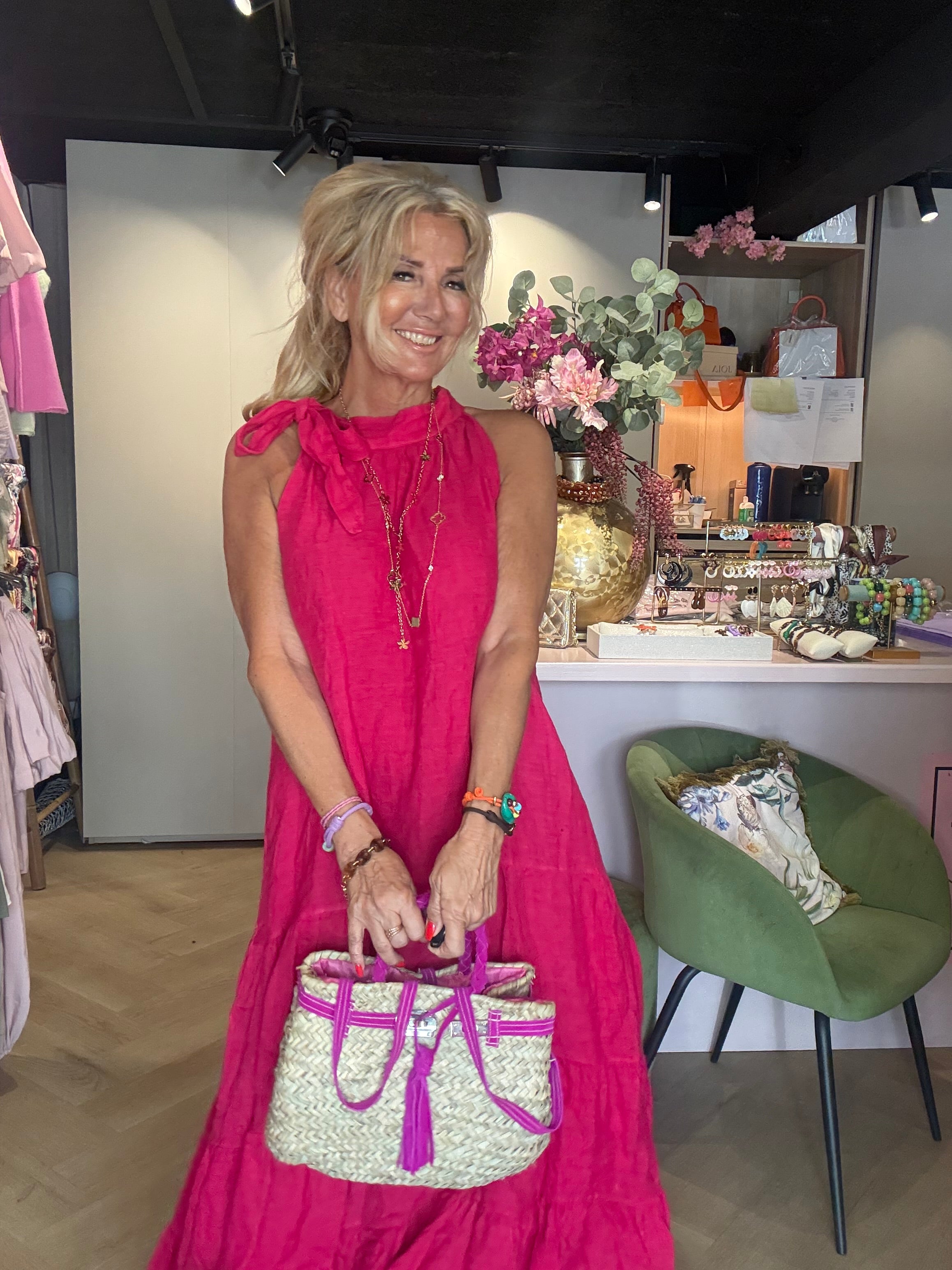 Kleid aus Leinen mit Neckholder und Schleife in Fuchsia